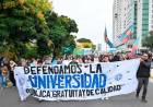 Universidades marchan en todo el país en reclamo al ajuste  presupuestario