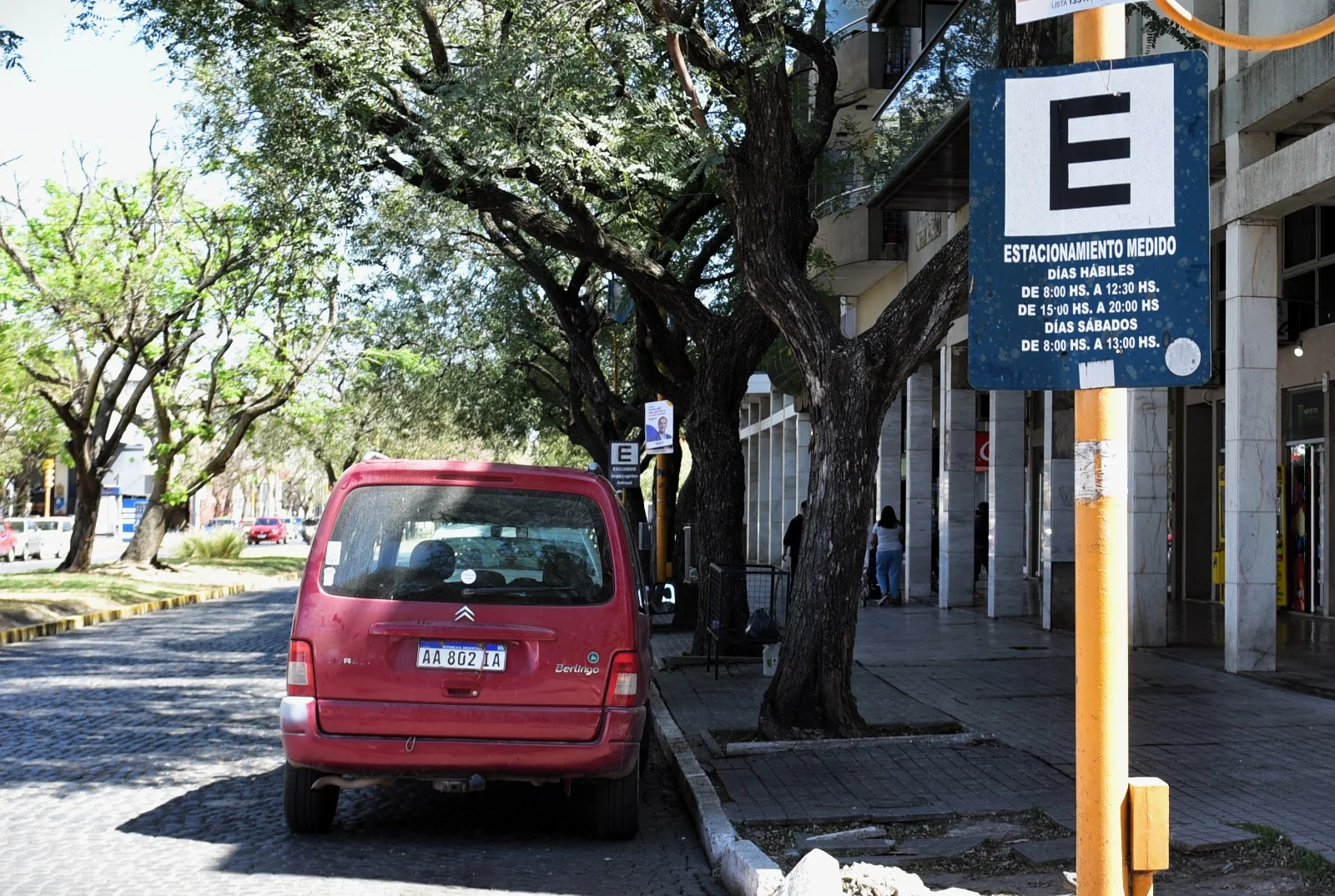 El lunes por la tarde no habrá estacionamiento tarifado en la ciudad 