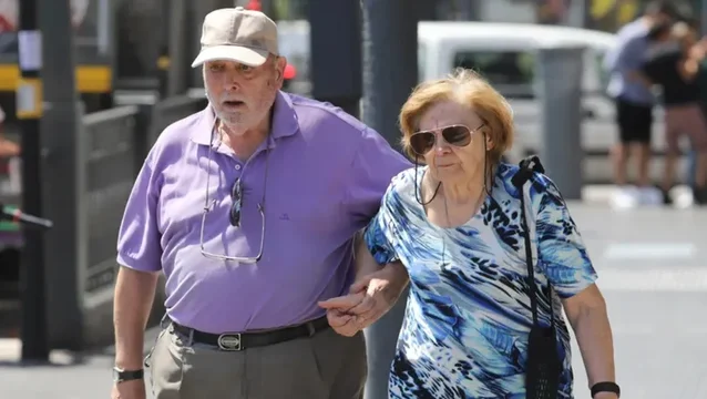 Jubilados cobrarán este mes el bono de hasta $70.000 