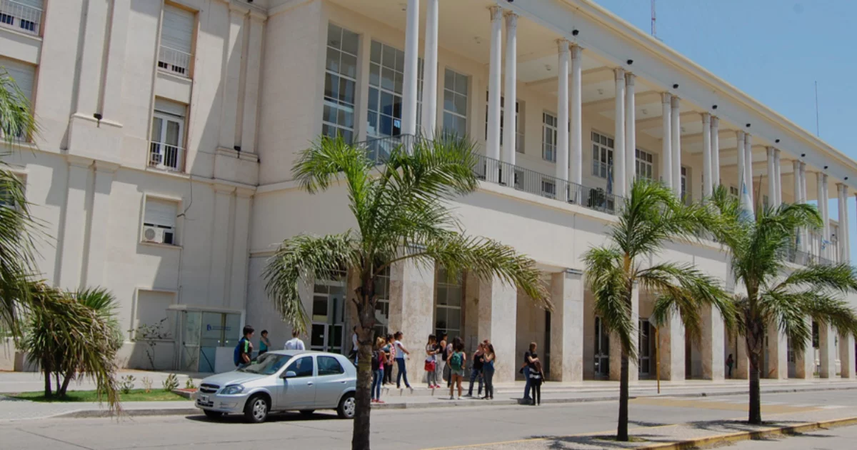 El Gobierno nacional otorga aumento del 7,5?ocentes y no docentes universitarios