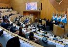 La Unicameral aprobó el proyecto que regula a “naranjitas” y prohíbe a los “limpiavidrios”