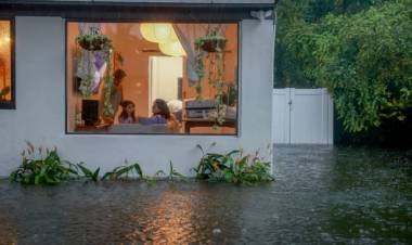 Se esperan "inundaciones repentinas catastróficas" en Florida mientras continúan las fuertes lluvias: emiten raro nivel de riesgo máximo