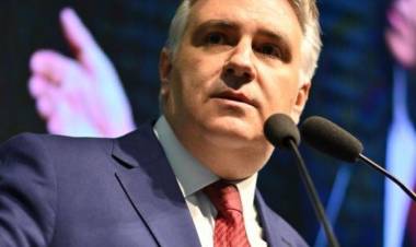 El gobernador Llaryora confirmó nuevamente que participará del Pacto de Mayo