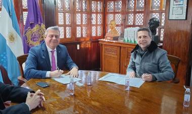 El municipio y la Facultad de Ciencias Médicas acordaron la realización de cursos para la profesionalización y formación del personal sanitario municipal