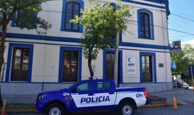 La rápida intervención de policía y personal de CPU salva la vida de mujer que se ahogaba con comida