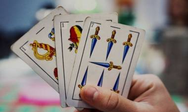 Este sábado habrá torneo solidario de truco "La Revancha"