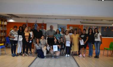 Frontera: 17 emprendedores recibieron créditos del Banco Solidario