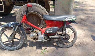 Secuestran motocicleta con prohibición de circular