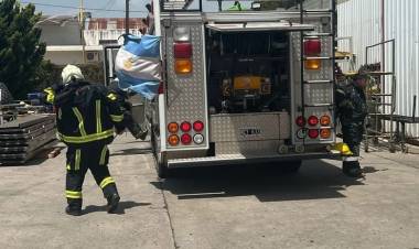 Otra vez tomó fuego una cabina de pintura de Akron 