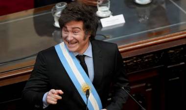 En un discurso electoral, Milei marcó la agenda del Congreso con el acuerdo con el FMI y la reforma penal