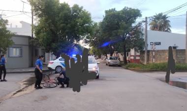 Accidente entre auto y bicicleta dejó a ciclista con lesiones graves