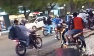 Despliegue masivo de motocicletas en San Francisco: la policía inició actuaciones