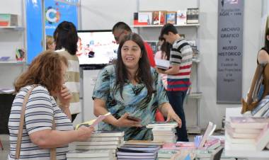 Municipio convoca a autores locales a participar de la 8º edición de la Feria del Libro Ciudad de San Francisco 2025 