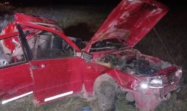 Impactante accidente en la Autovía 19 de Santa Fe: una mujer de Est. Clucellas debió ser rescatada tras quedar atrapada en su vehículo 