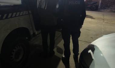 Detienen a un hombre por violar una medida cautelar en barrio Bouchard