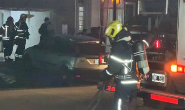 Un hombre de 85 años fue asistido tras un incendio en su casa de Las Varillas