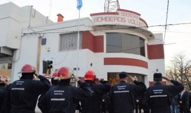Bomberos Voluntarios convoca a crear el isologo por sus 90 años con importantes premios