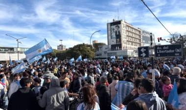 La Policía difundió recomendaciones para los posibles festejos por la Selección Argentina e intensificará los controles