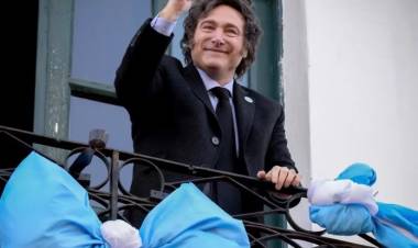 Milei anunció que el día que elija la Selección para celebrar será feriado nacional y AFA comunicó cuándo llegará el plantel al país 