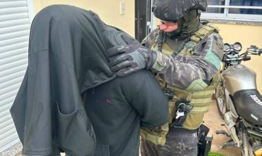 La FPA desmanteló un invernadero de marihuana en Las Varillas y detuvo a un hombre