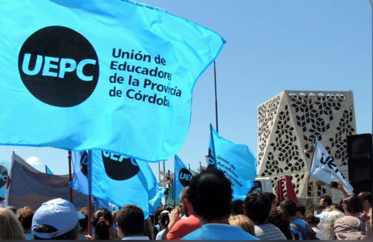 UEPC hará asambleas toda la semana tras recibir otra oferta salarial