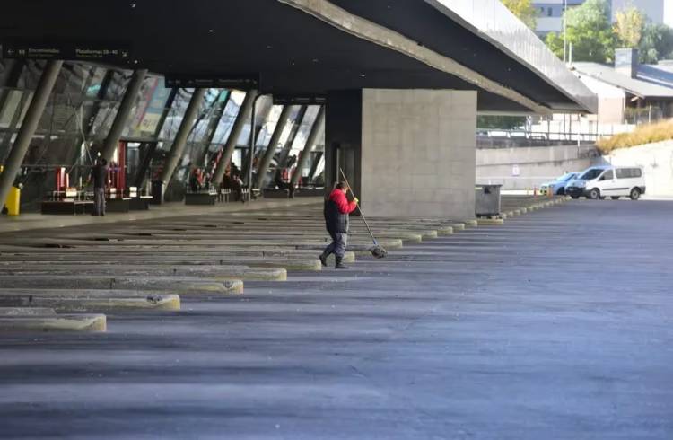 Transporte interurbano en Córdoba: Preocupación por el impacto del paro en el turismo