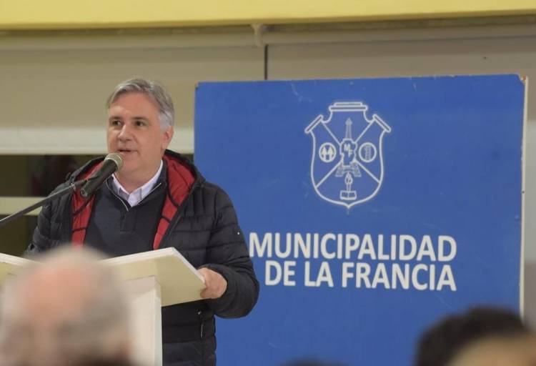 En La Francia Llaryora reiteró la importancia de trabajar junto a los municipios