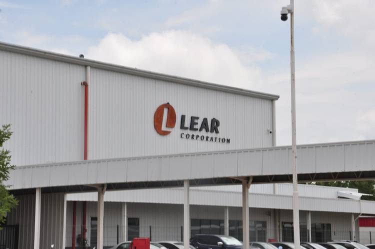 Lear: recorte de personal afectaría a unos 50 empleados