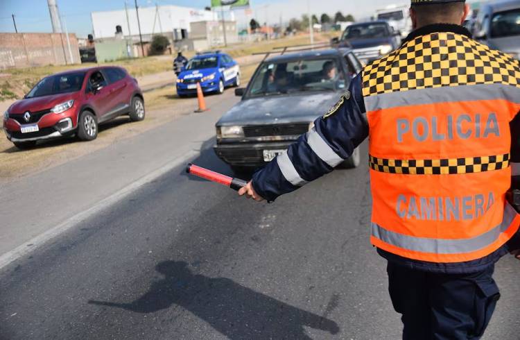 El nuevo dispositivo de la Policía Caminera incrementó las sanciones por alcoholemia en un 200%