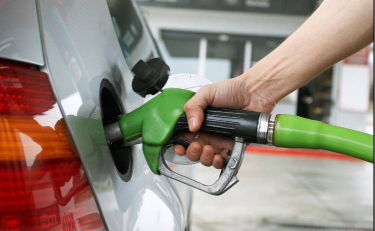 Septiembre llegaría con aumentos de combustibles en todo el país en torno al 3%
