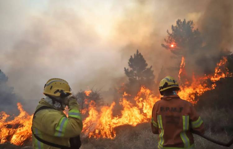Incendios: Continúa el combate en El Durazno y fueron contenidos los demás focos