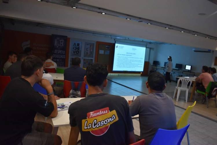 En Frontera 400 vecinos ya realizaron el curso de manipulador de alimentos 