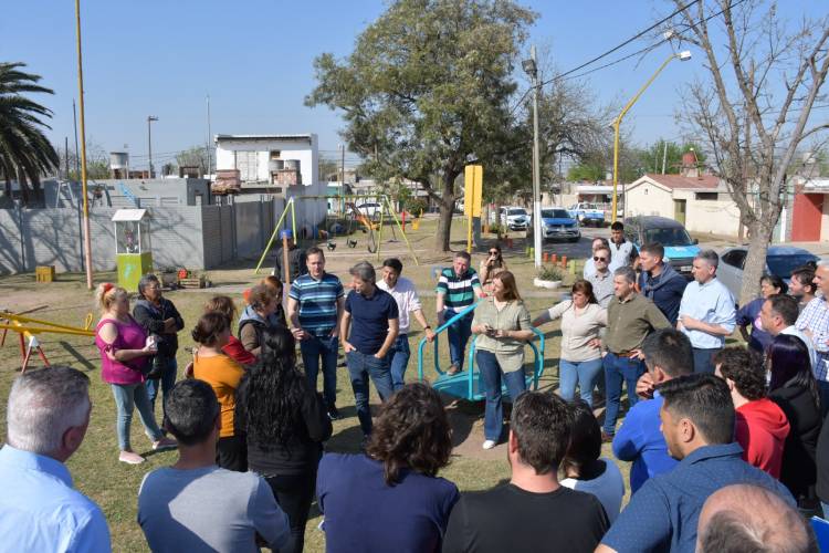 En su 18º recorrido “La Muni en tu Barrio” estuvo en San Cayetano 