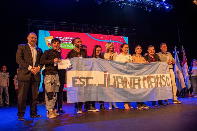 Feria de Ciencias: alumnos crearon un deshidratador de alimentos para bomberos y personas en situación de calle