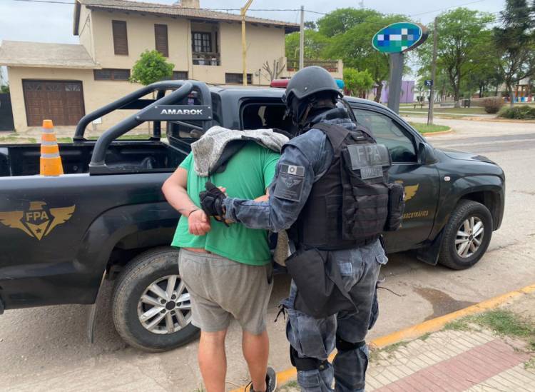 Detienen a banda familiar narco en la región 