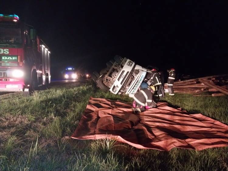 Lesiones graves de camionero tras accidente con dos sanfrancisqueños en Ruta 19 