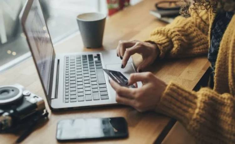 Desde diciembre se eliminarán impuestos para las compras en el exterior 