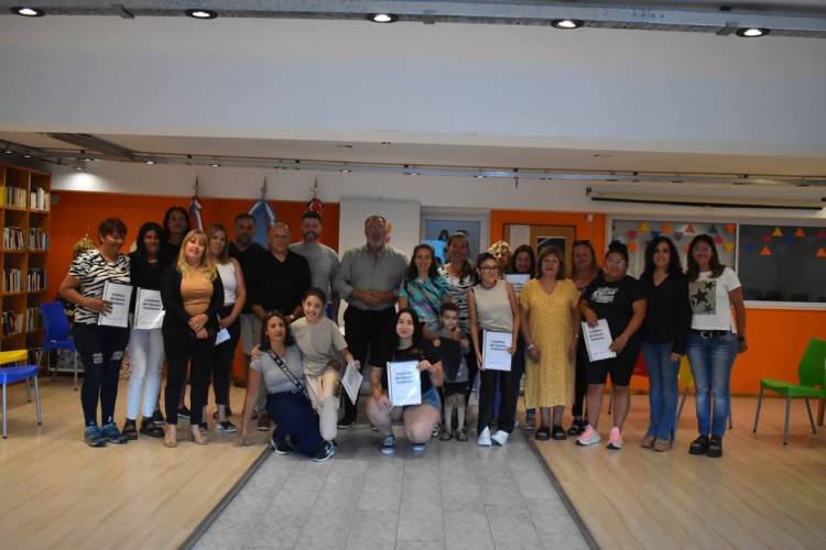 Frontera: 17 emprendedores recibieron créditos del Banco Solidario