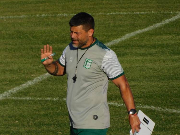 Sergio Maza renovó por un año más con Sportivo Belgrano