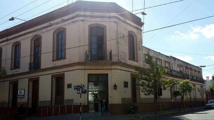 Robo en obra en construcción: sustraen herramientas en Avenida Libertador (S) y Paraguay