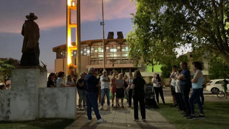 Tuvo lugar un nuevo Paseo Cultural Nocturno en un espacio de la ciudad 