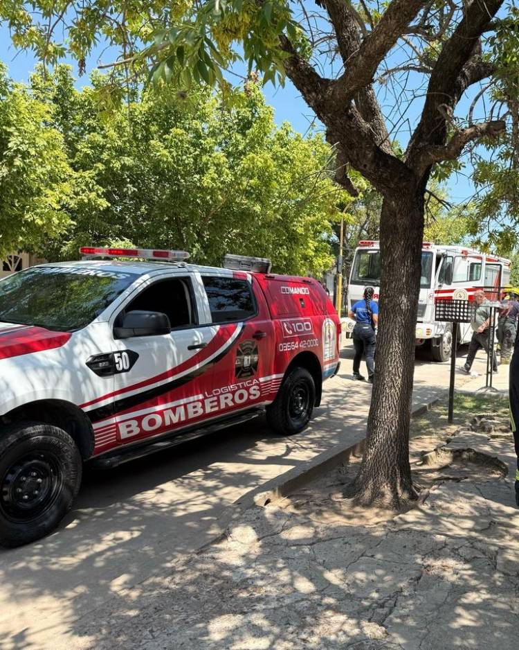 Bomberos inspeccionó vivienda por posible escape de gas 