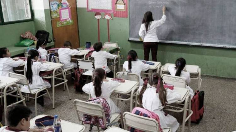 Desde abril aumentan hasta un 12% las cuotas de los colegios privados en Córdoba