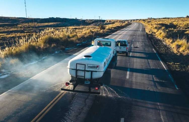 Continúa el operativo para reducir la formación de hielo en el camino a las Altas Cumbres