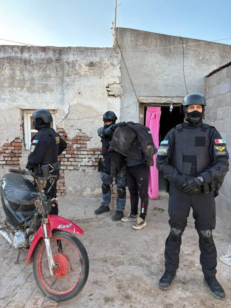 FPA detuvo a un delivery de drogas en Colonia San Bartolomé 
