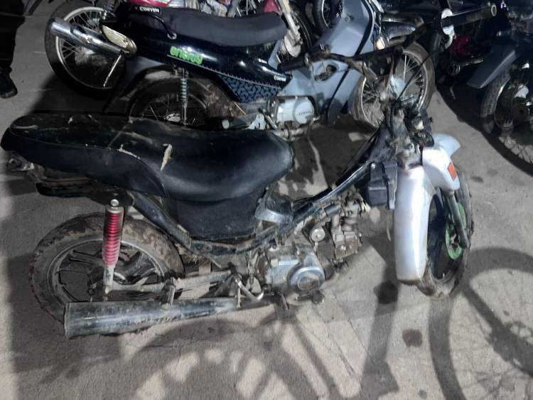 Robo con arma de fuego y recupero de motocicletas