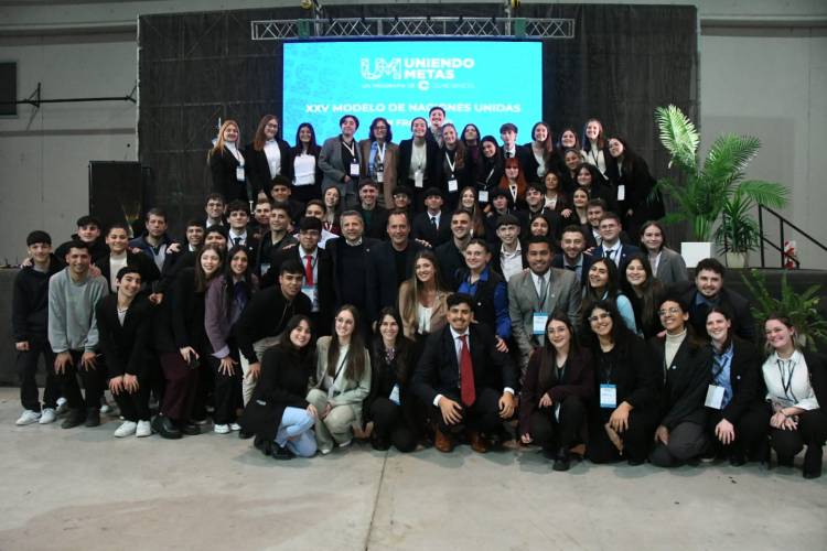 Eslovaquia de la EESOPI 3002 de Zenón Pereyra fue la delegación ganadora del XXV Modelo de Naciones Unidad
