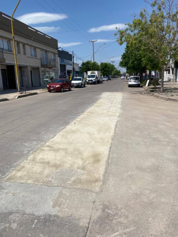 Municipio continúa con el plan de bacheo, ahora en barrio Jardín 