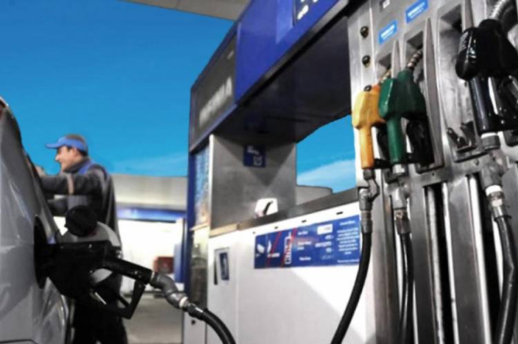 Sería inminente un nuevo aumento del combustible 