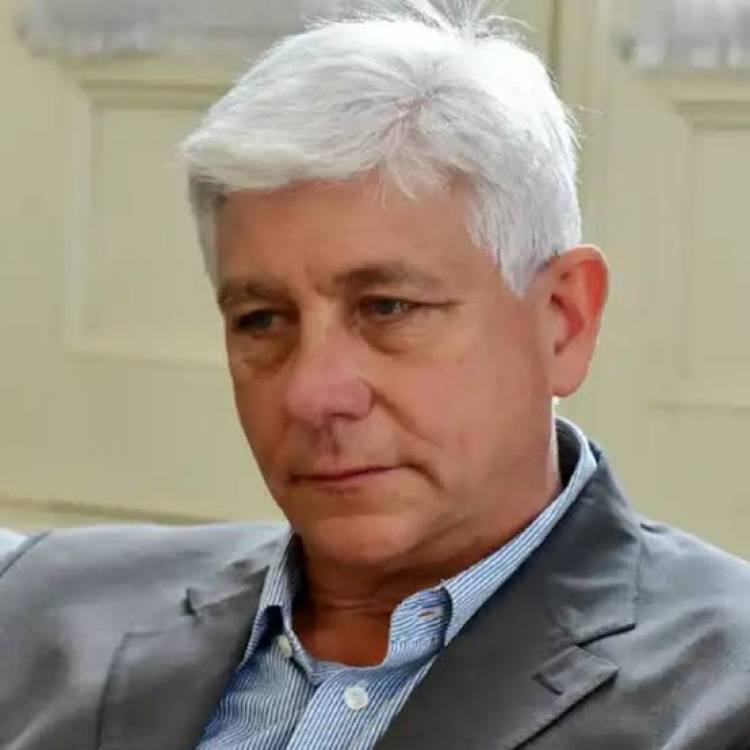 El ex fiscal Luis Viaut se entregó en la sede de la Policía Federal en San Francisco 